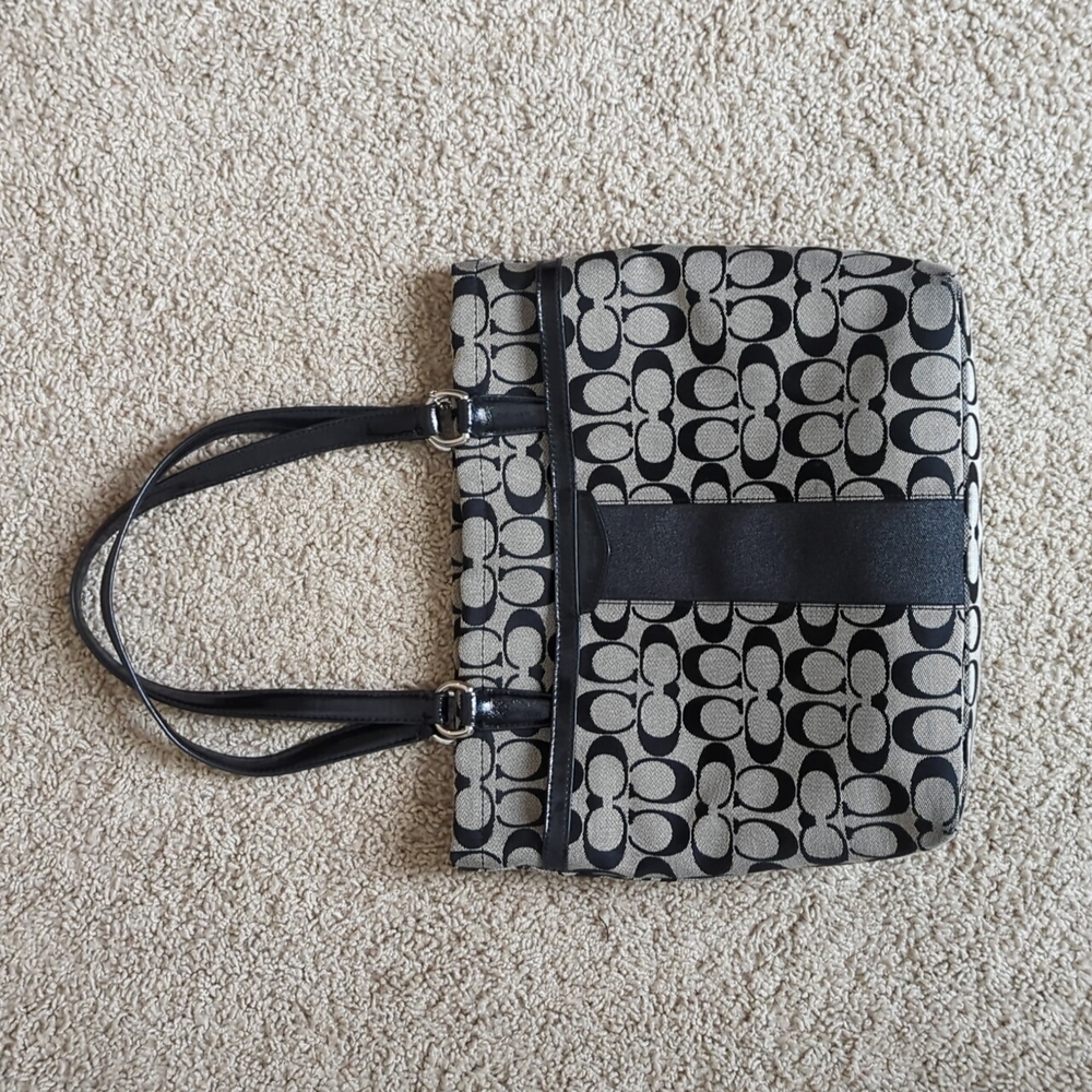 Coach shoulder bag